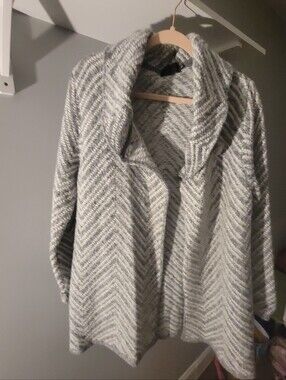 Mary Firenze Grey Chevron Wool Cardigan